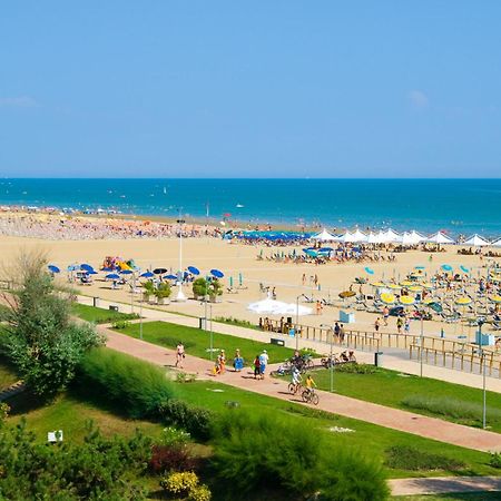 Hotel Gimm Bibione Exterior foto