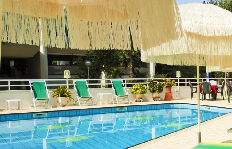 Hotel Gimm Bibione Exterior foto
